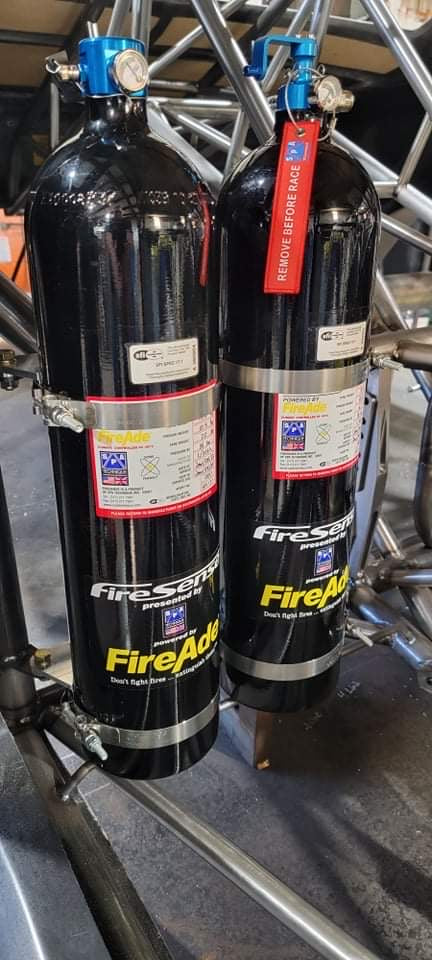 20lb. FireAde2000® System with Auto/Manual (Alcohol Applications) w AutoSense Thermal Technology with Standard Brackets